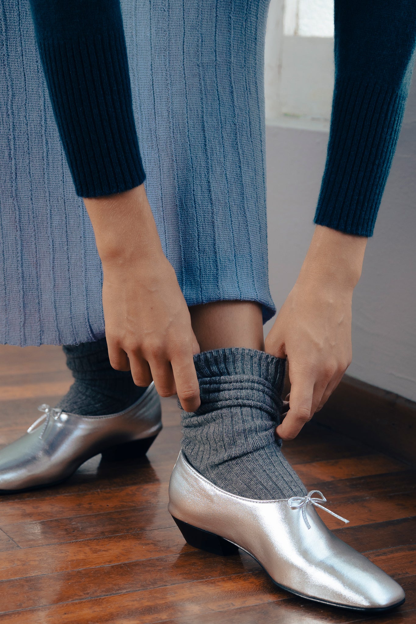 MOON SLIPPERS_SILVER