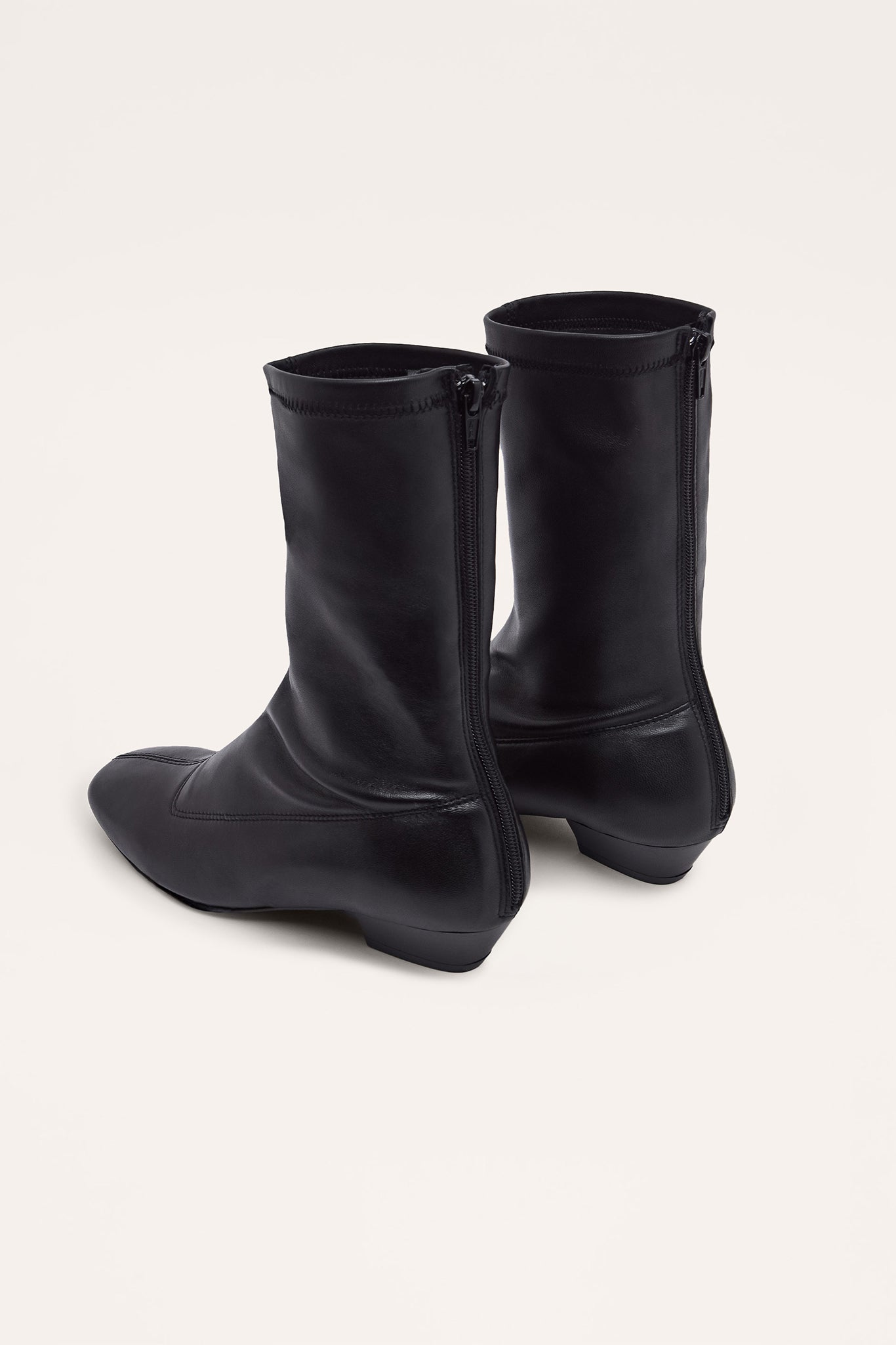 NES BOOTS, BLACK